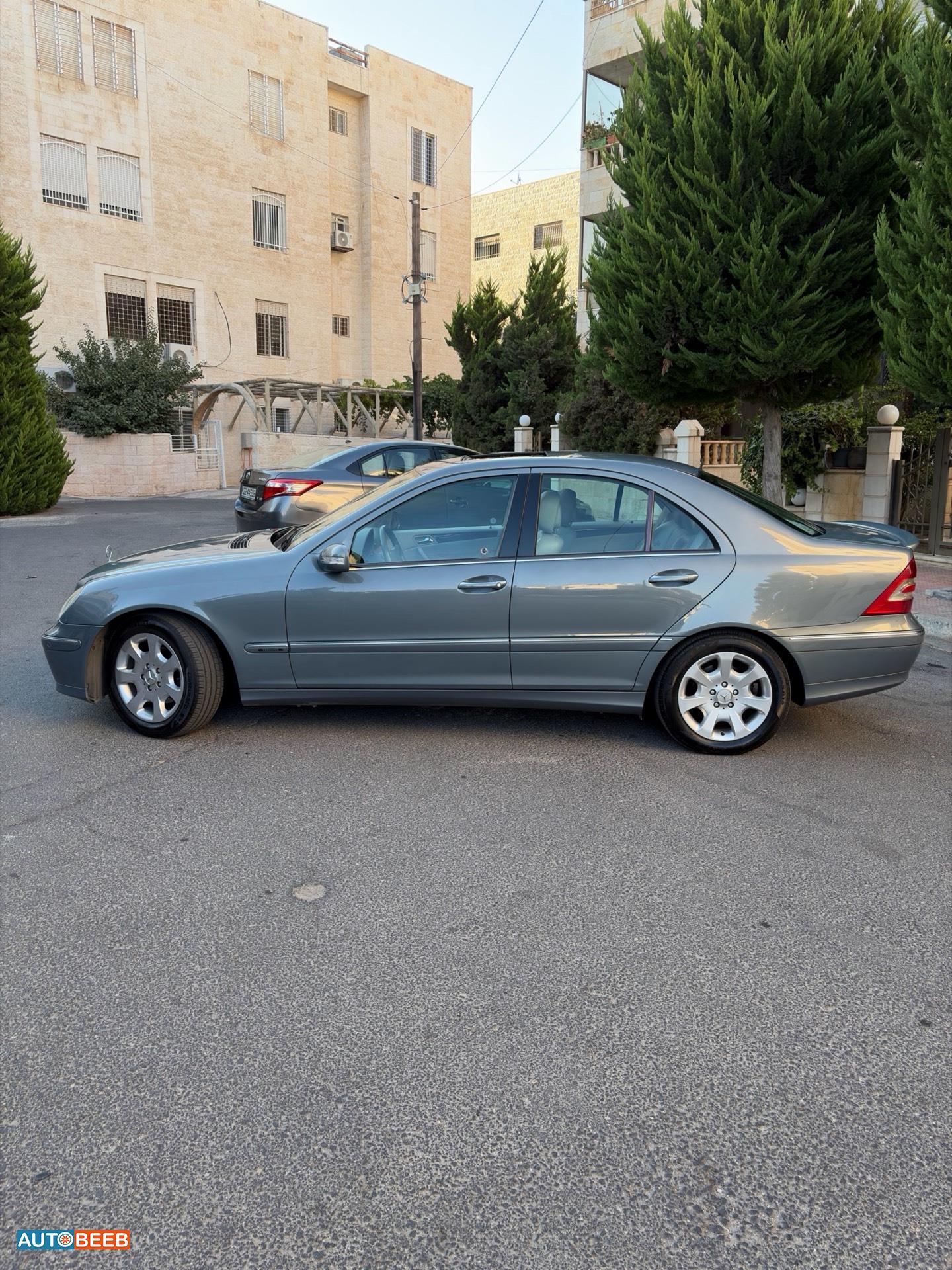 مرسيدس بنز C200 2006