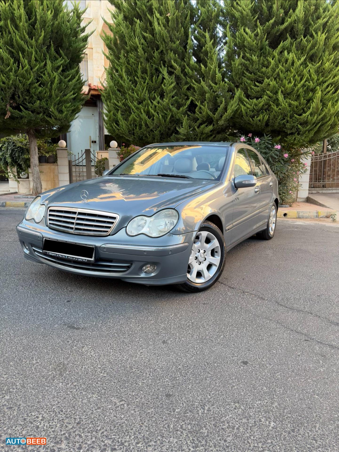 مرسيدس بنز C200 2006