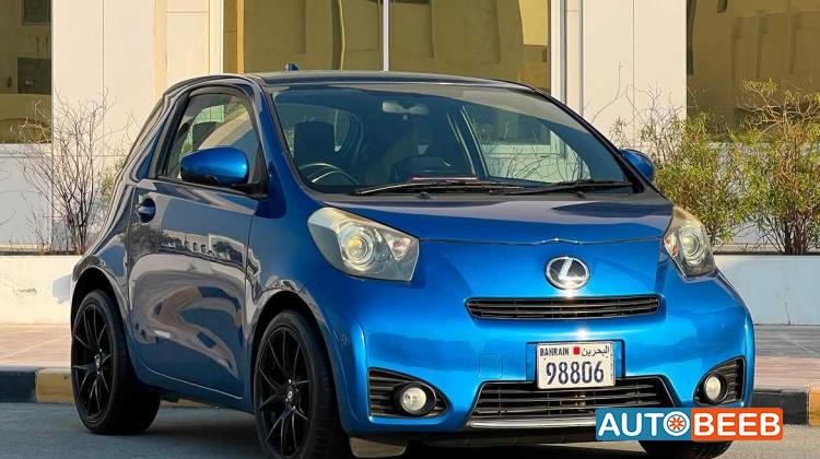 Toyota iQ 2012