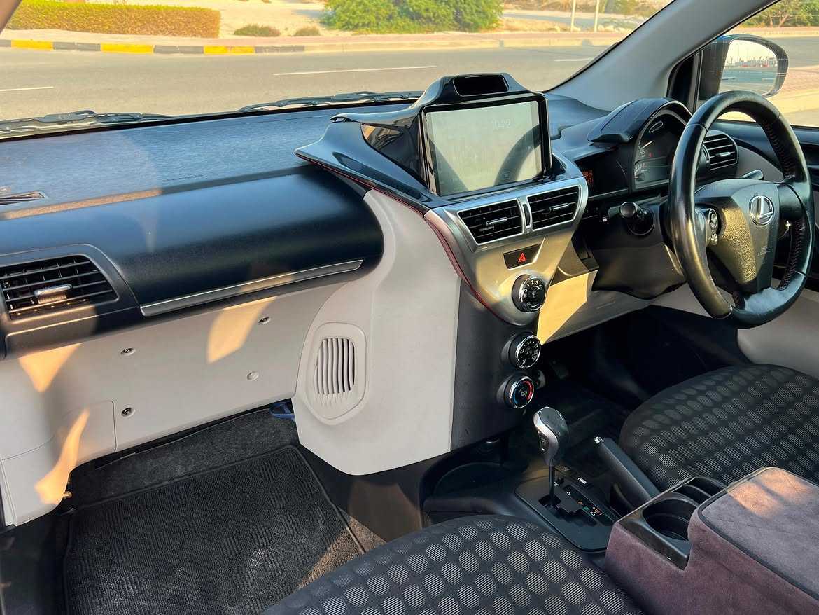 Toyota iQ 2012