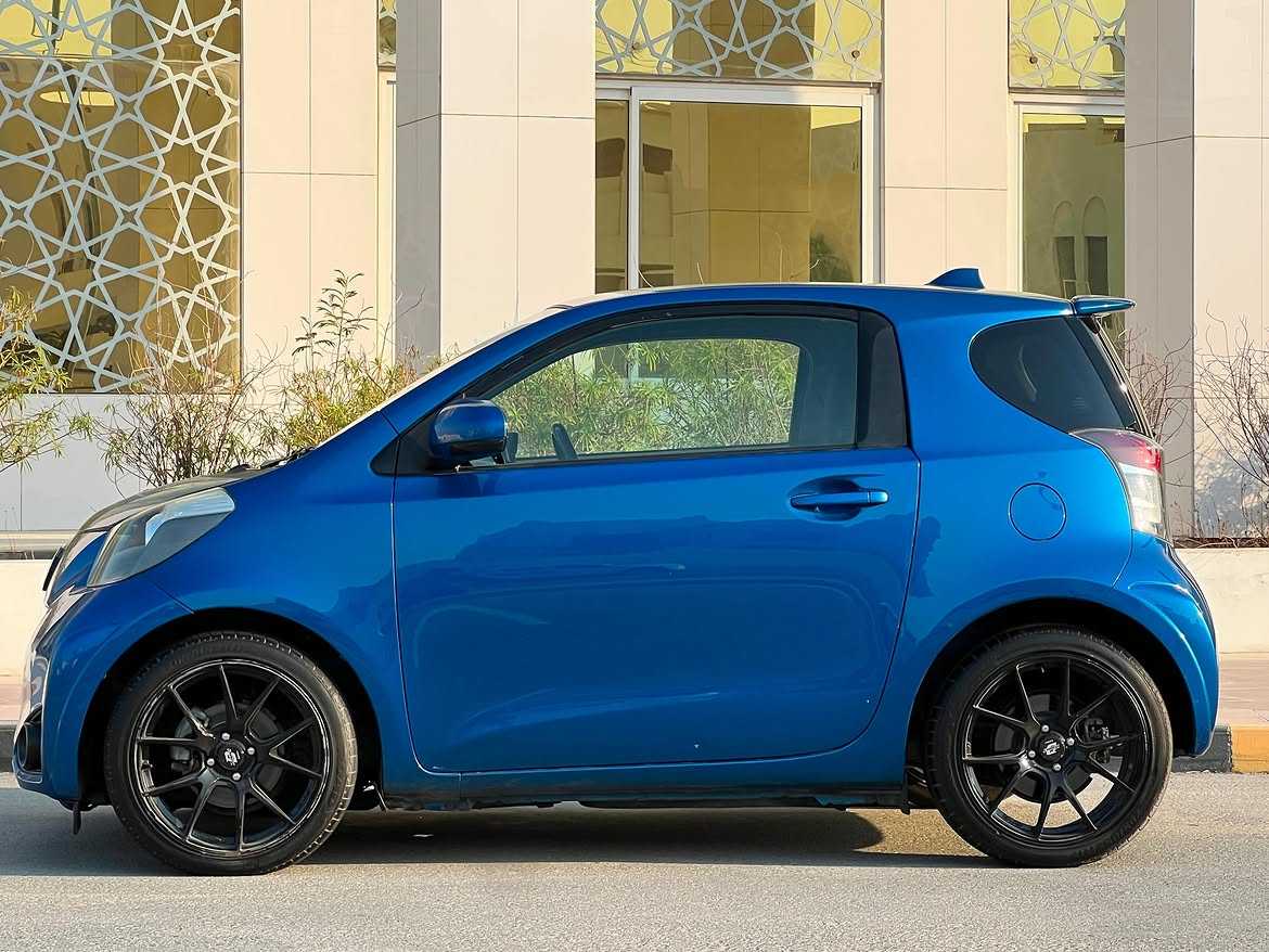 Toyota iQ 2012