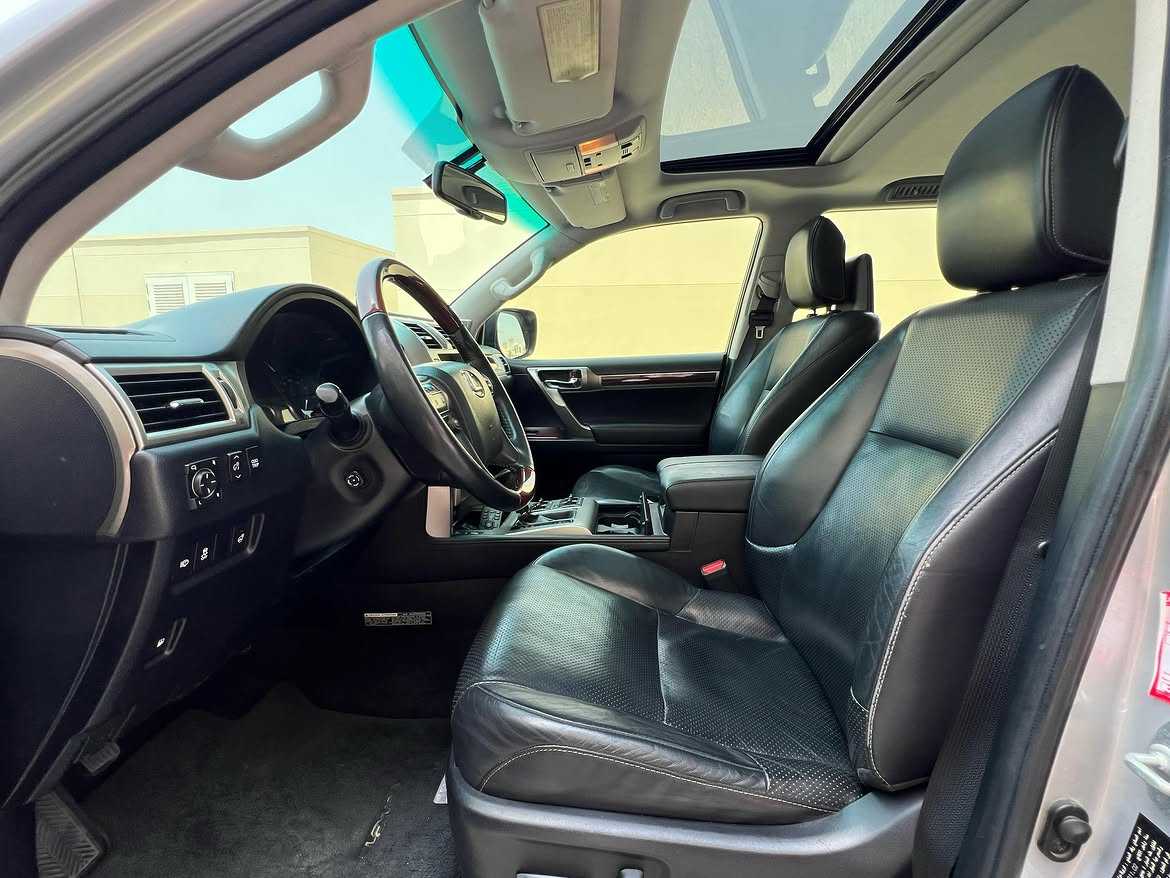 Lexus GX460 2011