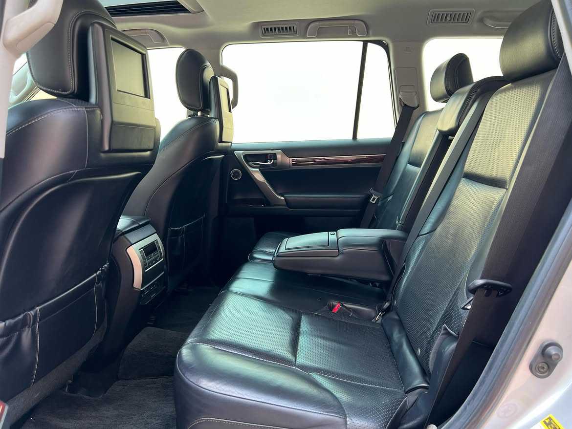 Lexus GX460 2011