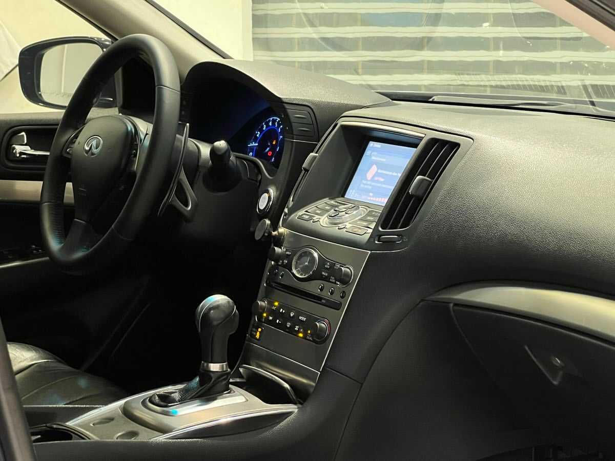Infiniti G25 2014