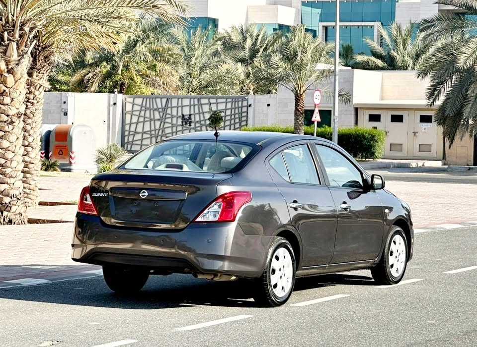 Nissan Sunny 2021