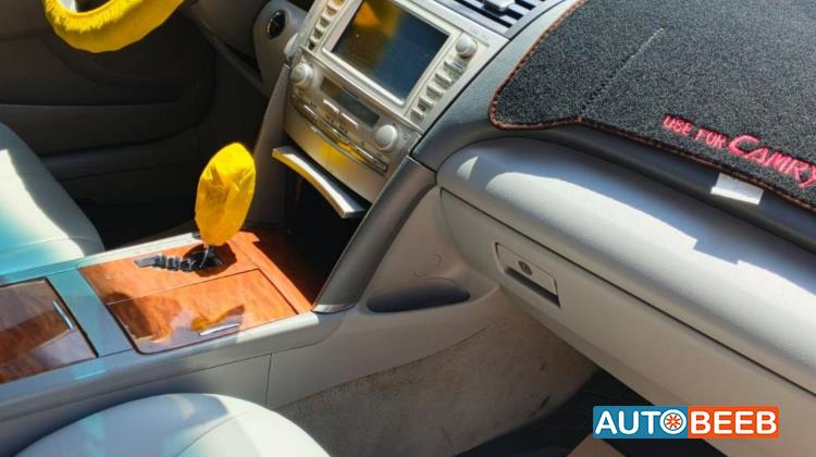 Toyota Camry 2010