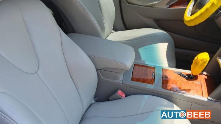 Toyota Camry 2010