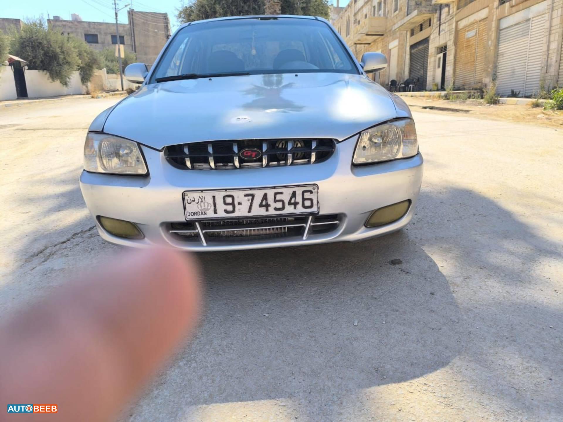 هيونداي فيرنا 2001
