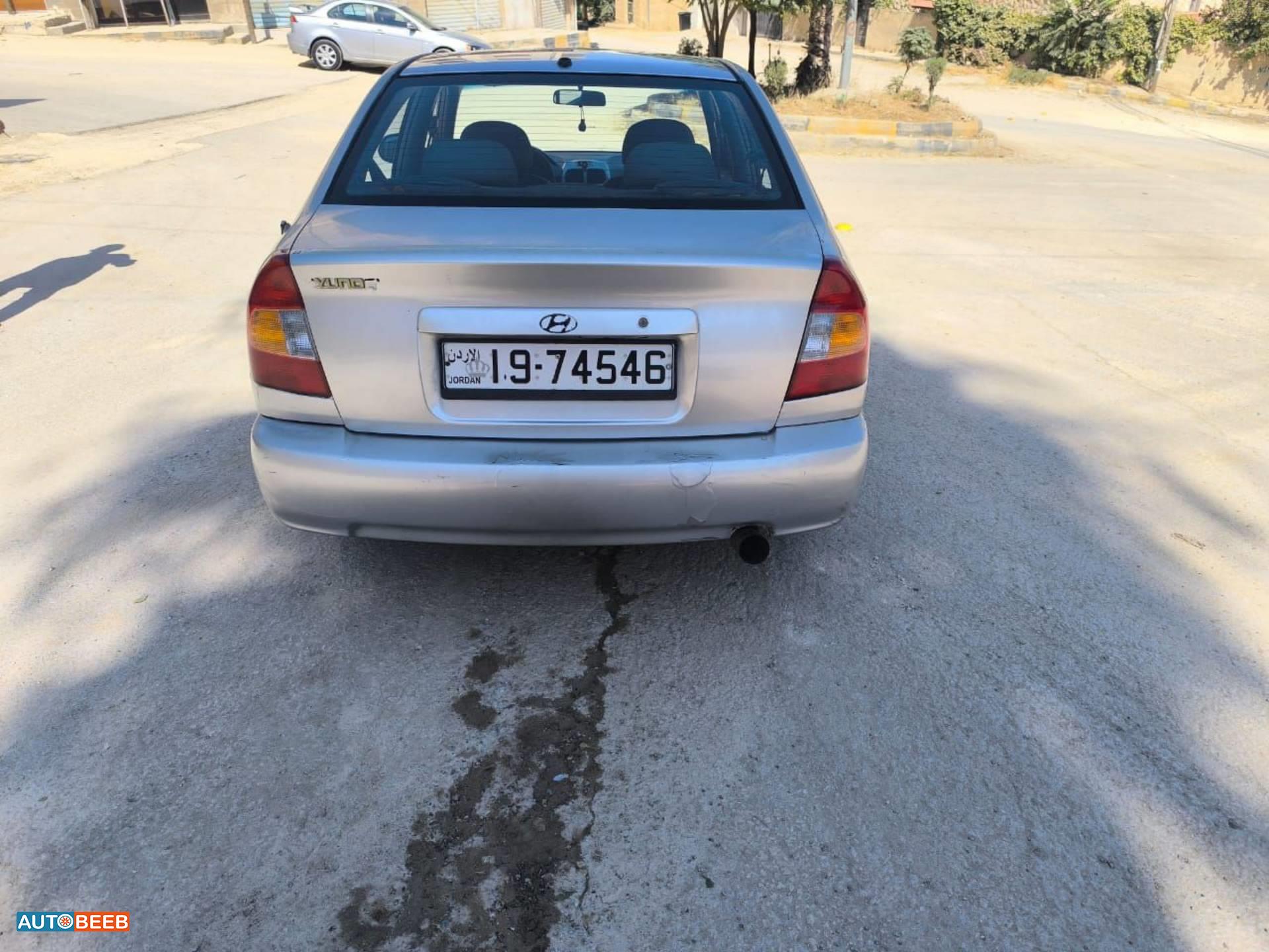 هيونداي فيرنا 2001