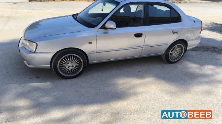 هيونداي فيرنا 2001
