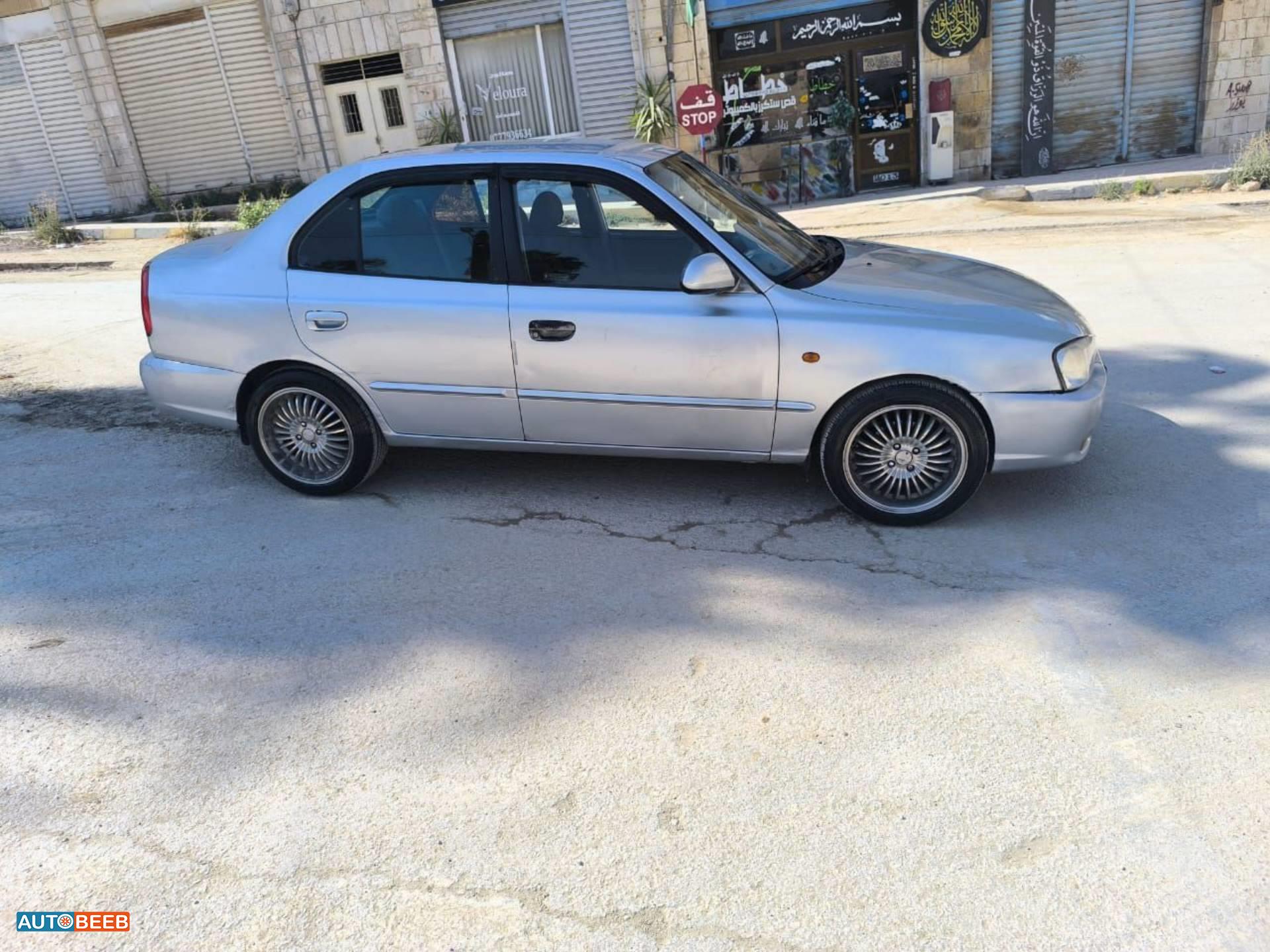 هيونداي فيرنا 2001