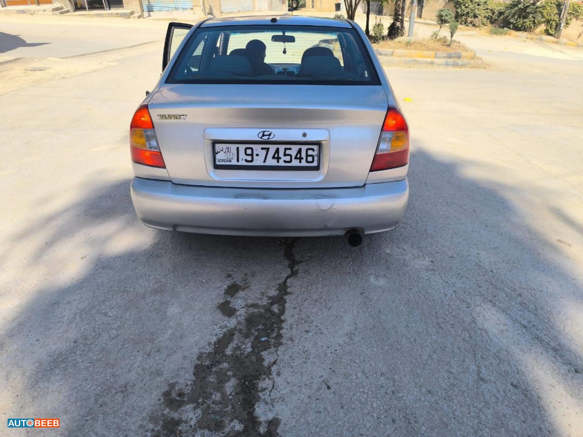 هيونداي فيرنا 2001