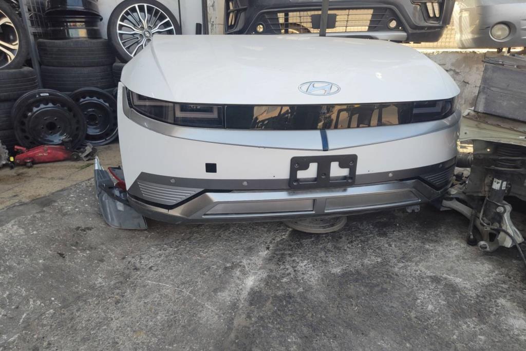 Body  Front clip Hyundai Ioniq 5