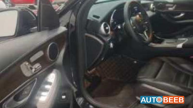 Mercedes Benz GLC200 2022