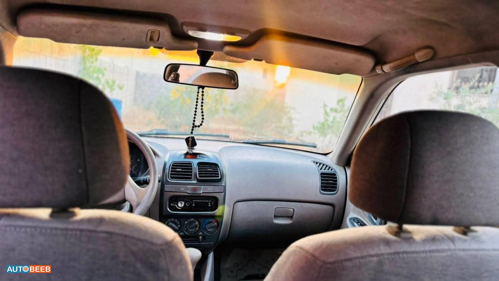 Hyundai Verna 2001
