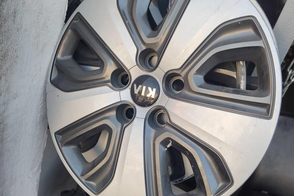 Wheel and Rims Wheel Covers  KIA Niro