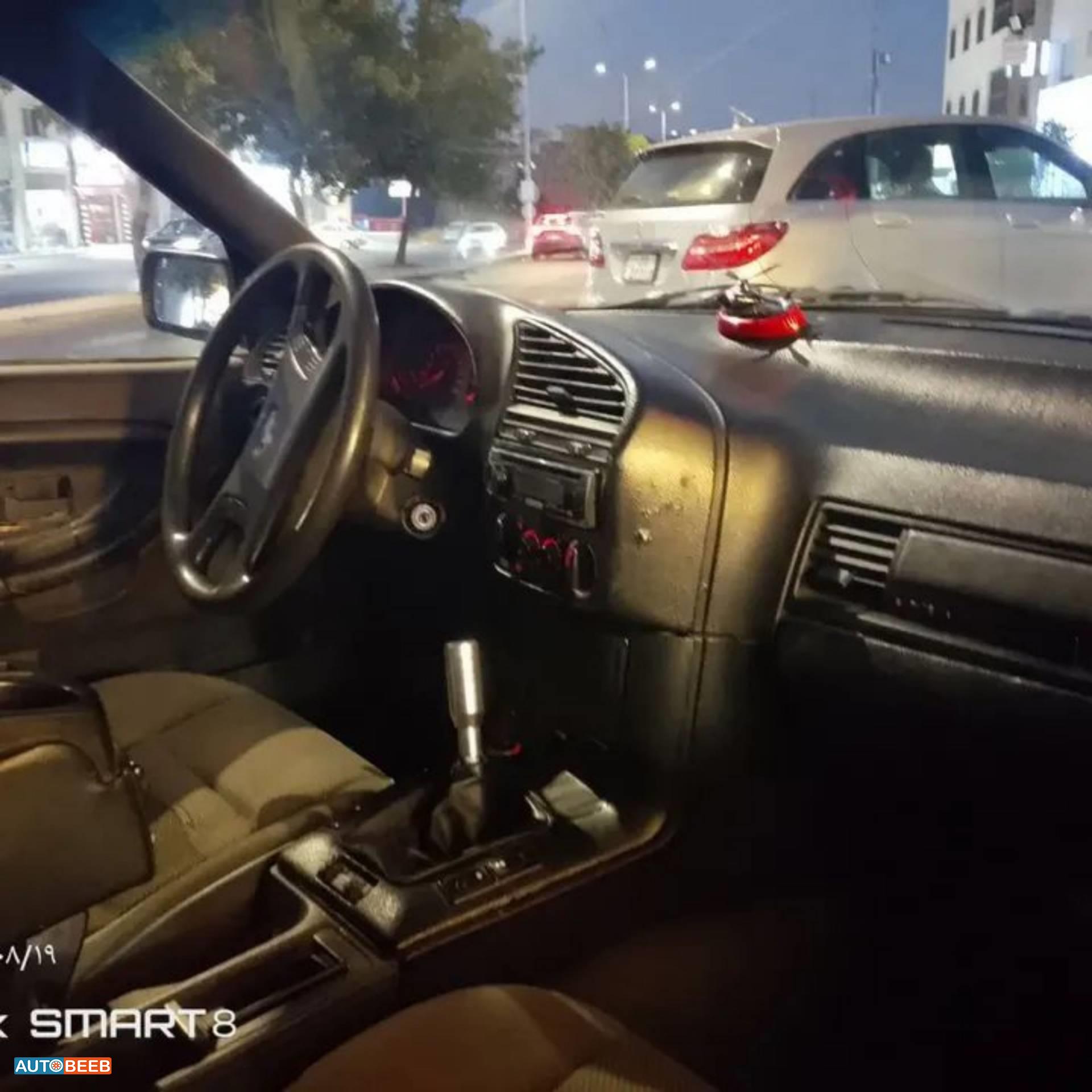 بي ام دبليو 320 1992