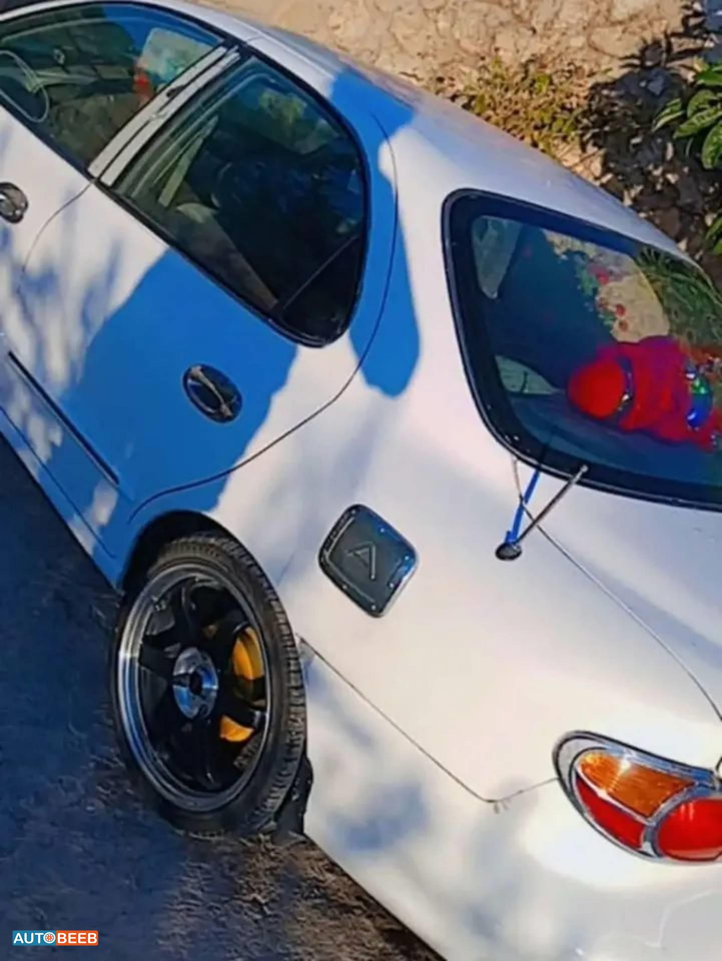 هيونداي افانتي 1999