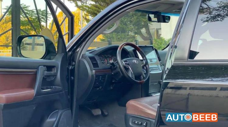 Toyota Land Cruiser 2018