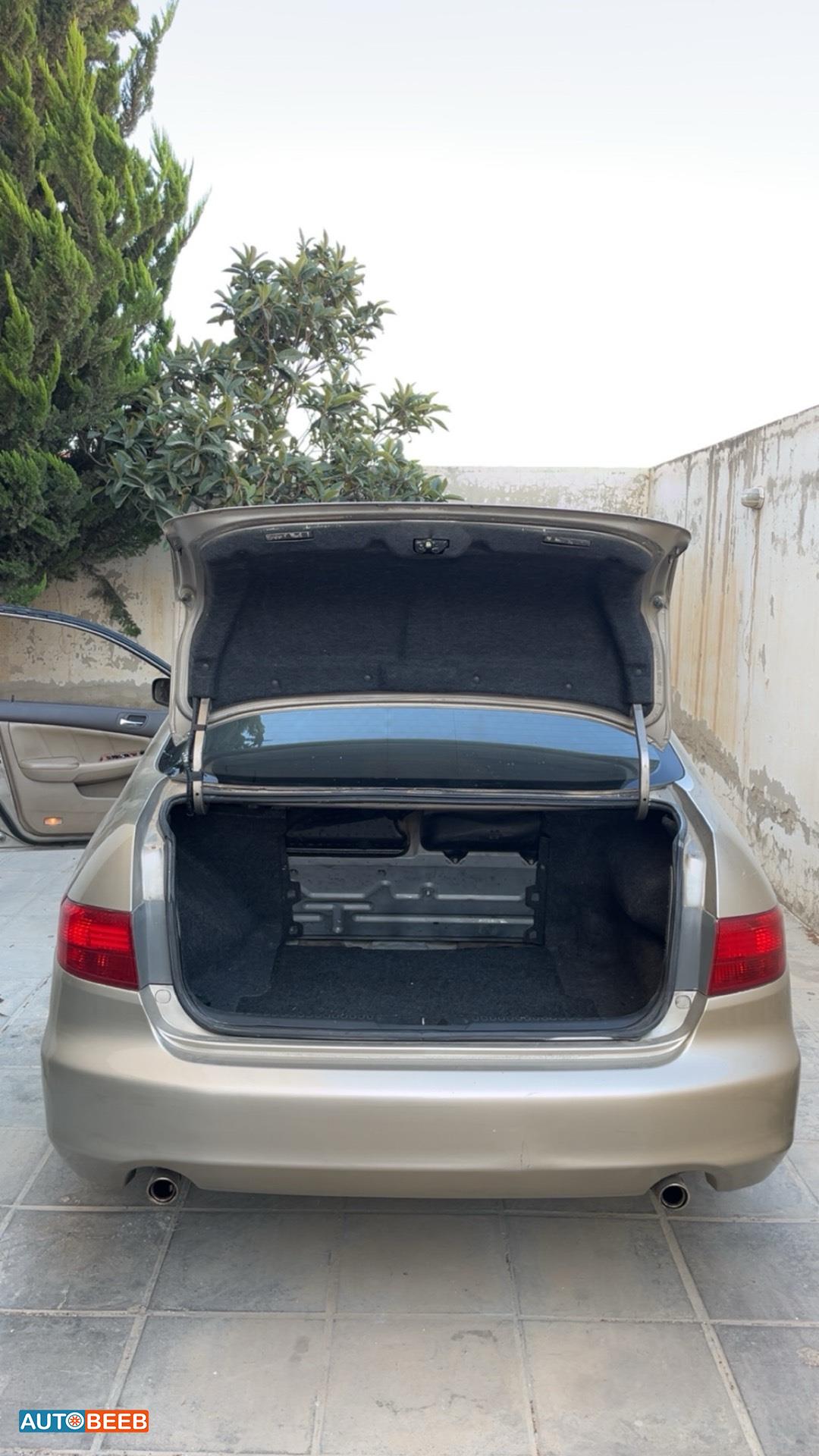 Honda Accord 2005