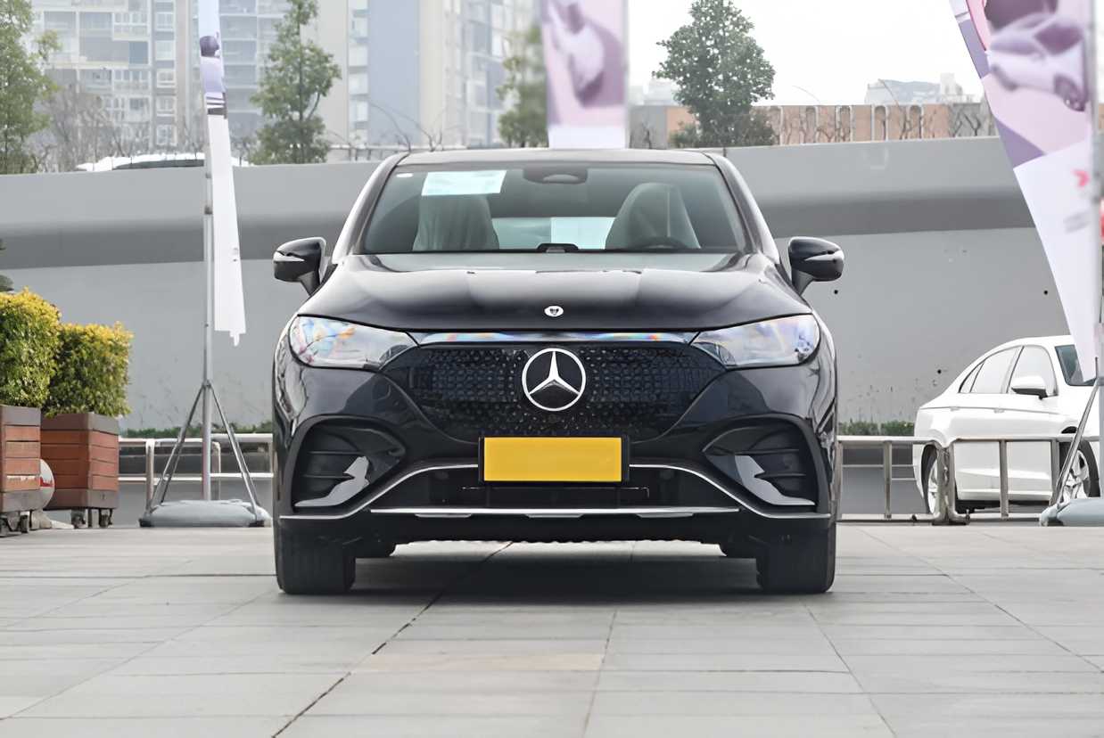 مرسيدس بنز EQE350 2024