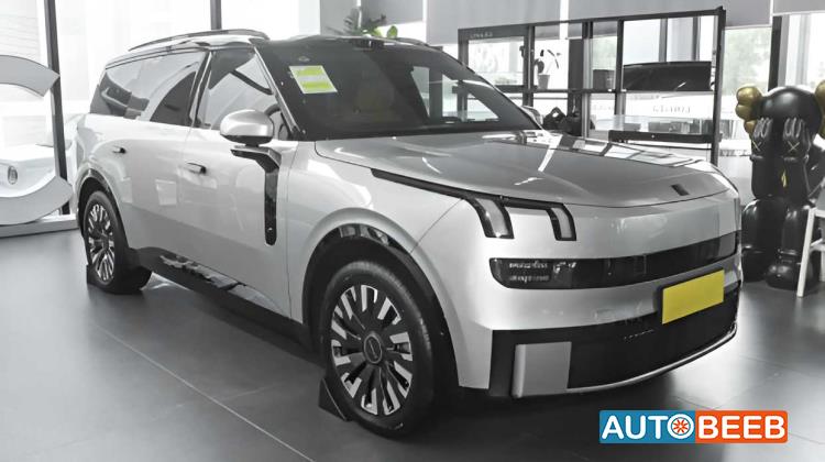 Lynk & Co 900 2025