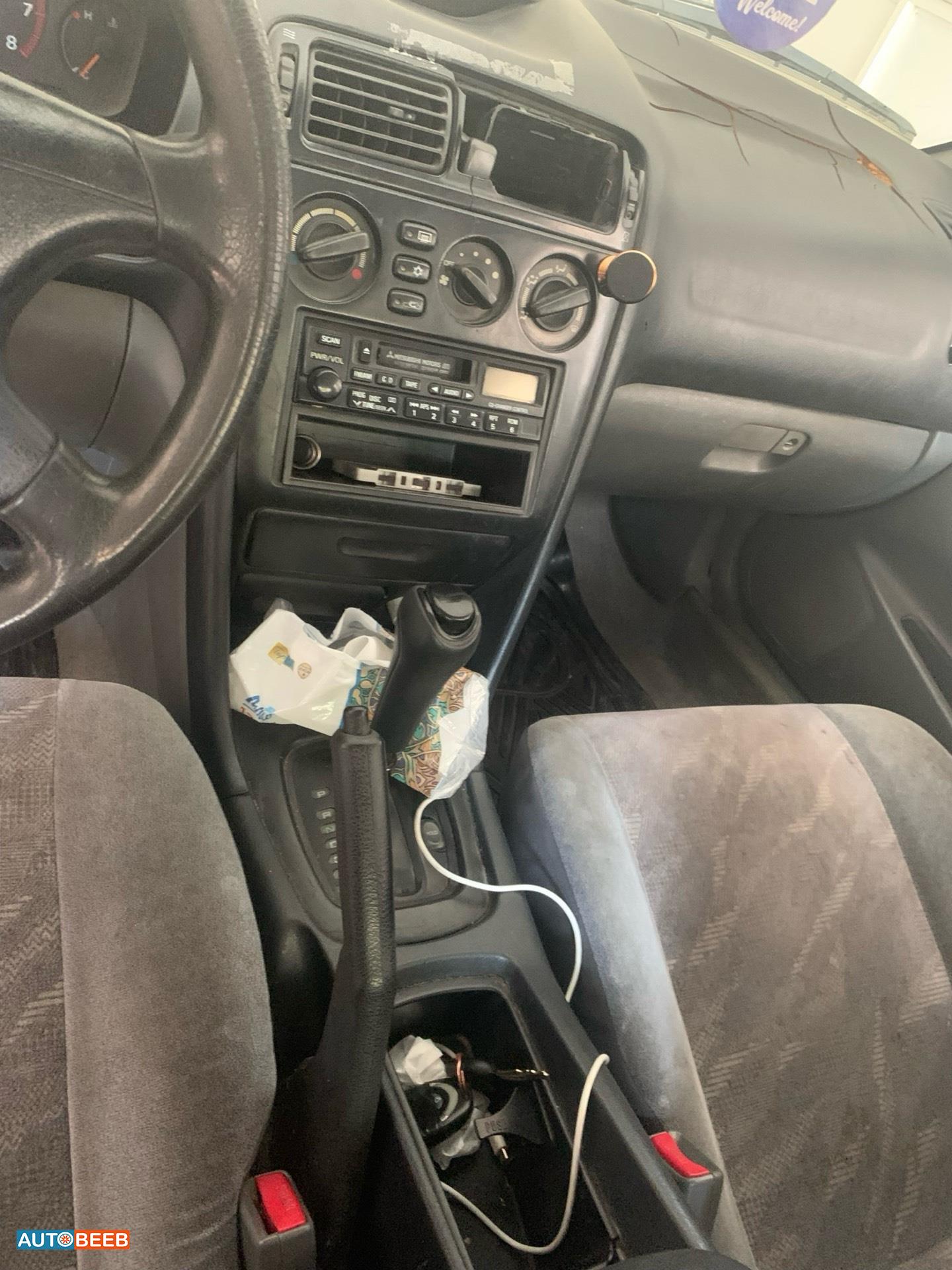 Mitsubishi Galant 2003