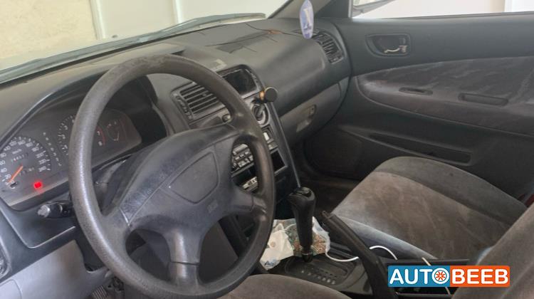 Mitsubishi Galant 2003