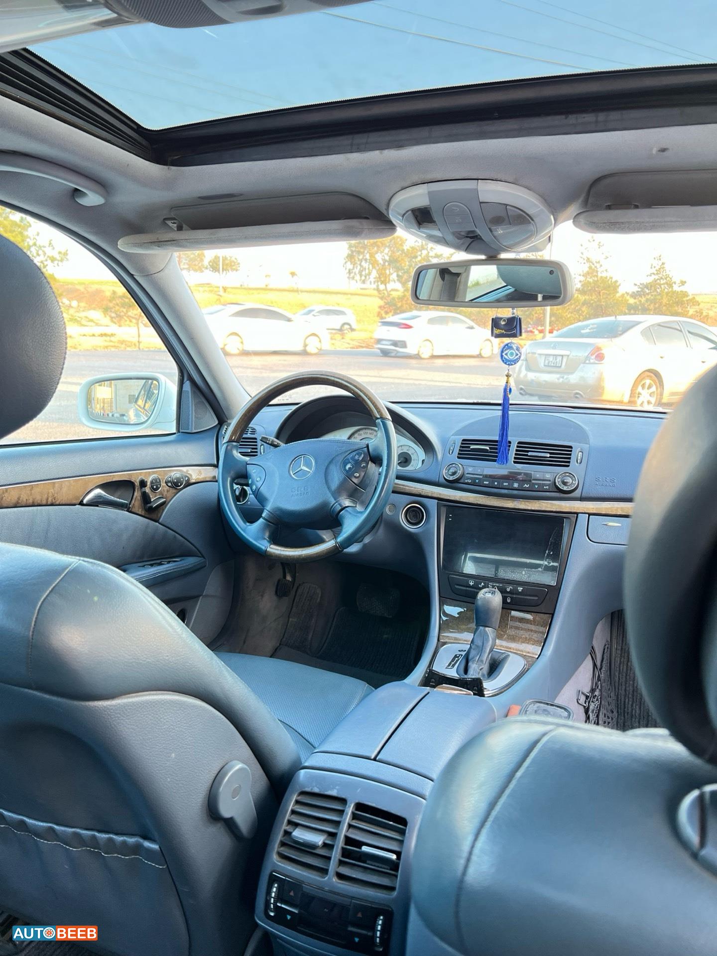مرسيدس بنز E200 2006