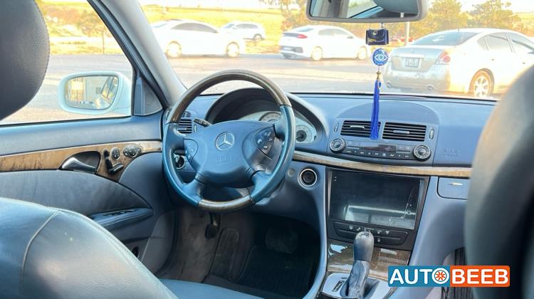 مرسيدس بنز E200 2006