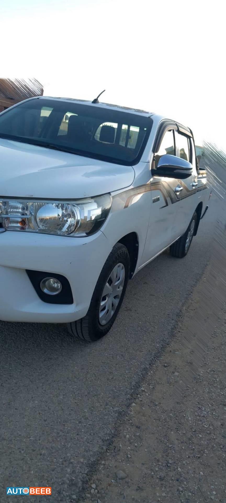Toyota Hilux 2017