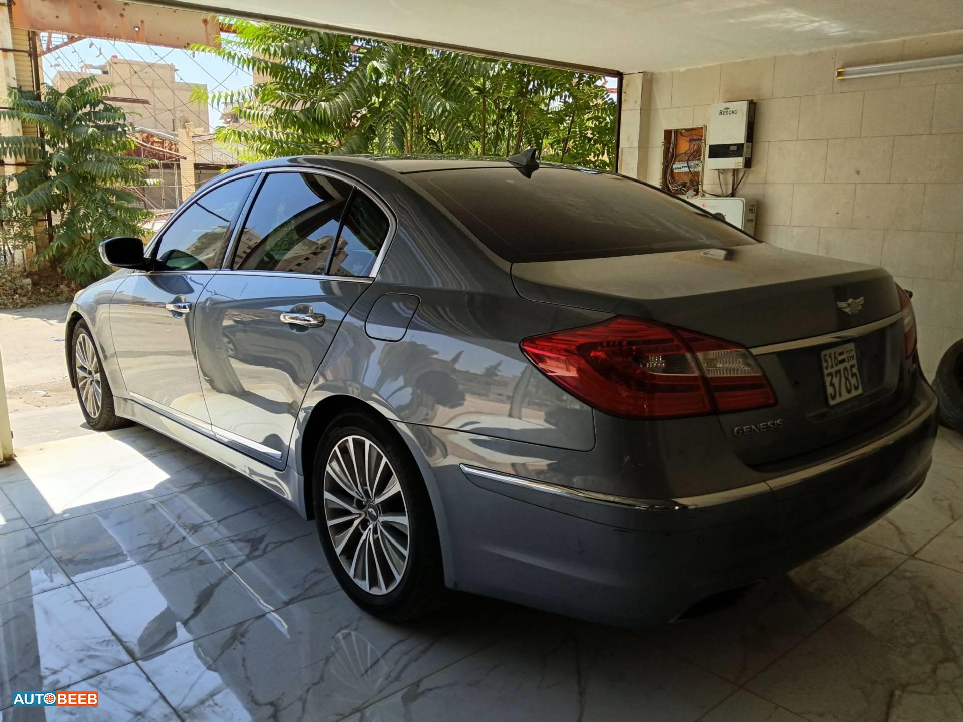 هيونداي جينيسيس 2014