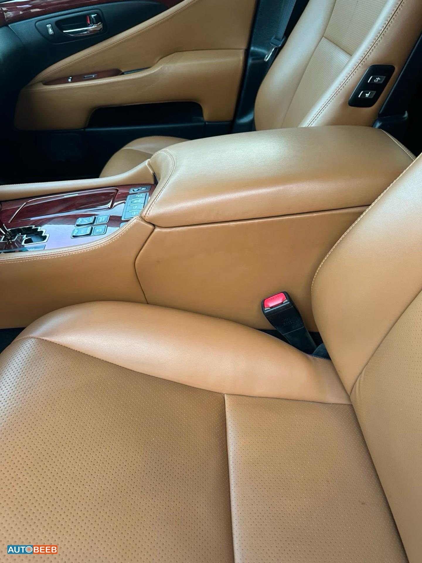 Lexus LS460 2008