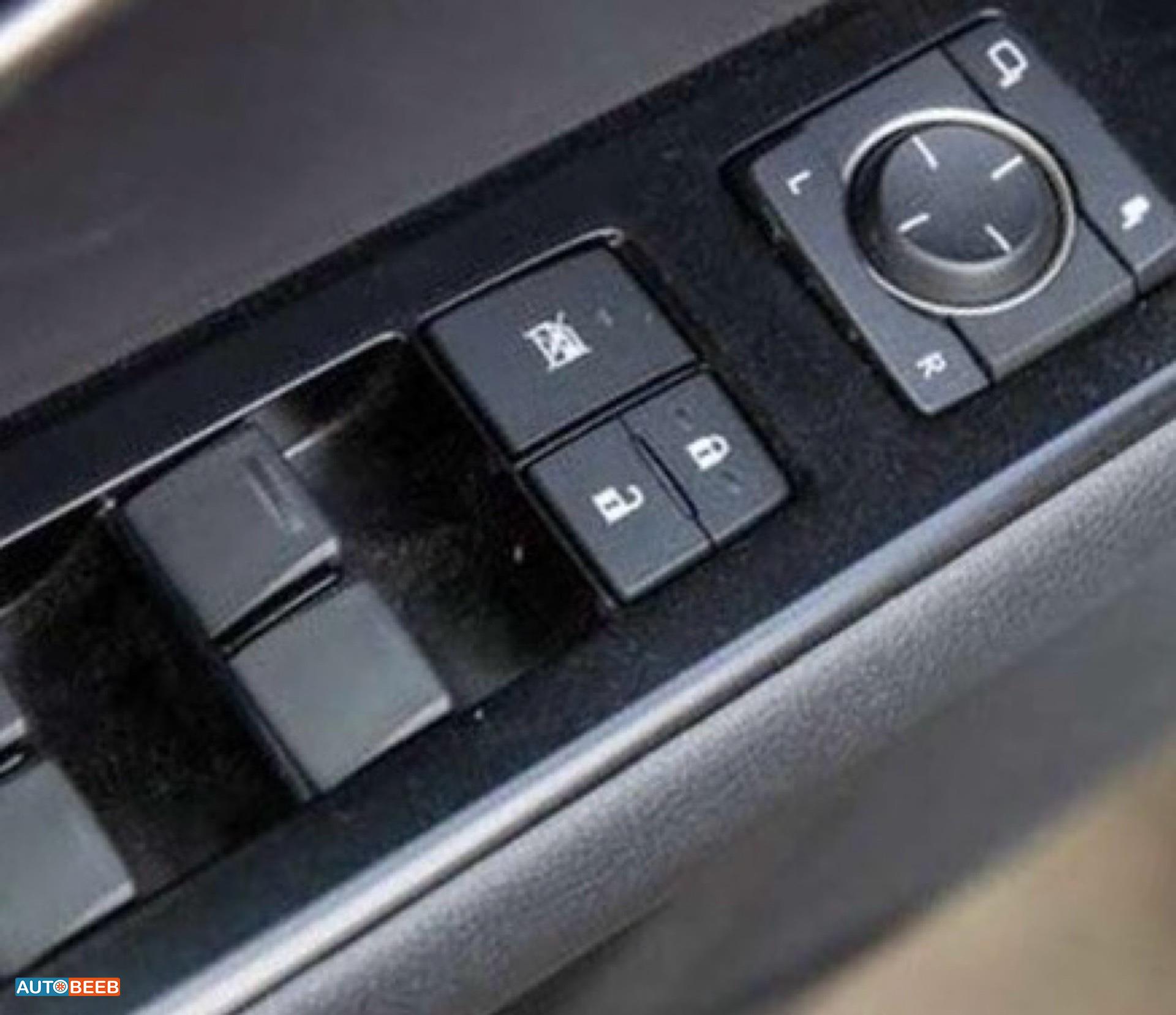 Lexus UX300 2021