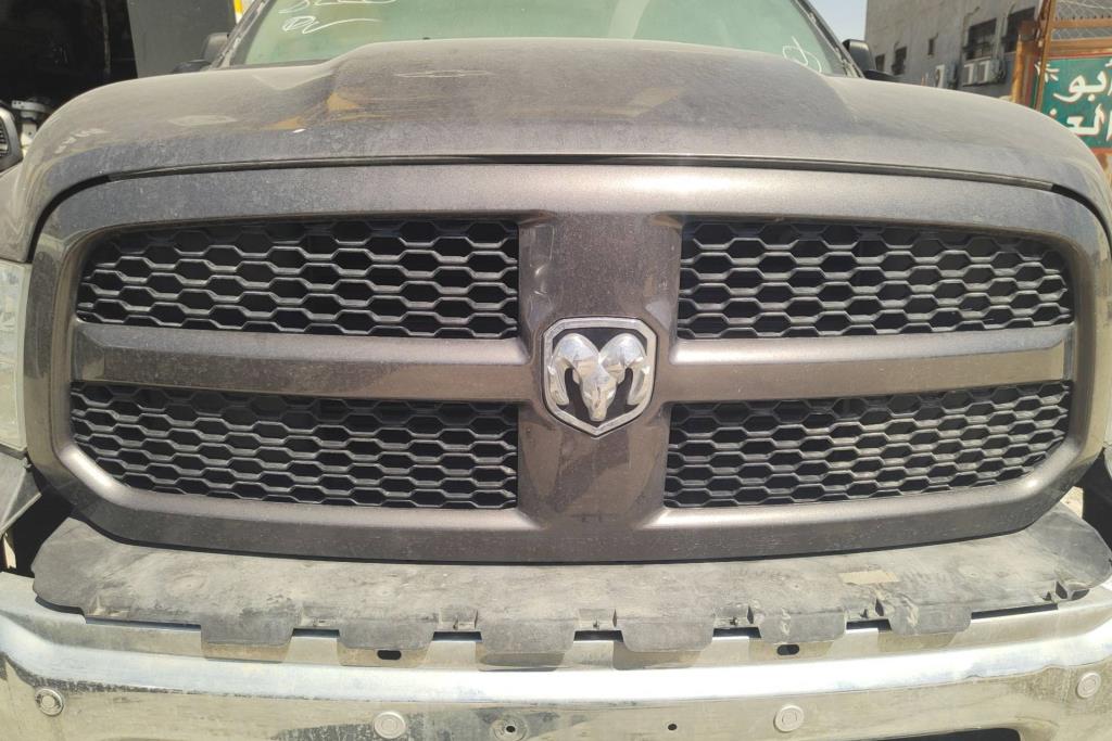 Body  Grilles Dodge RAM
