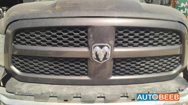 Body  Grilles Dodge RAM