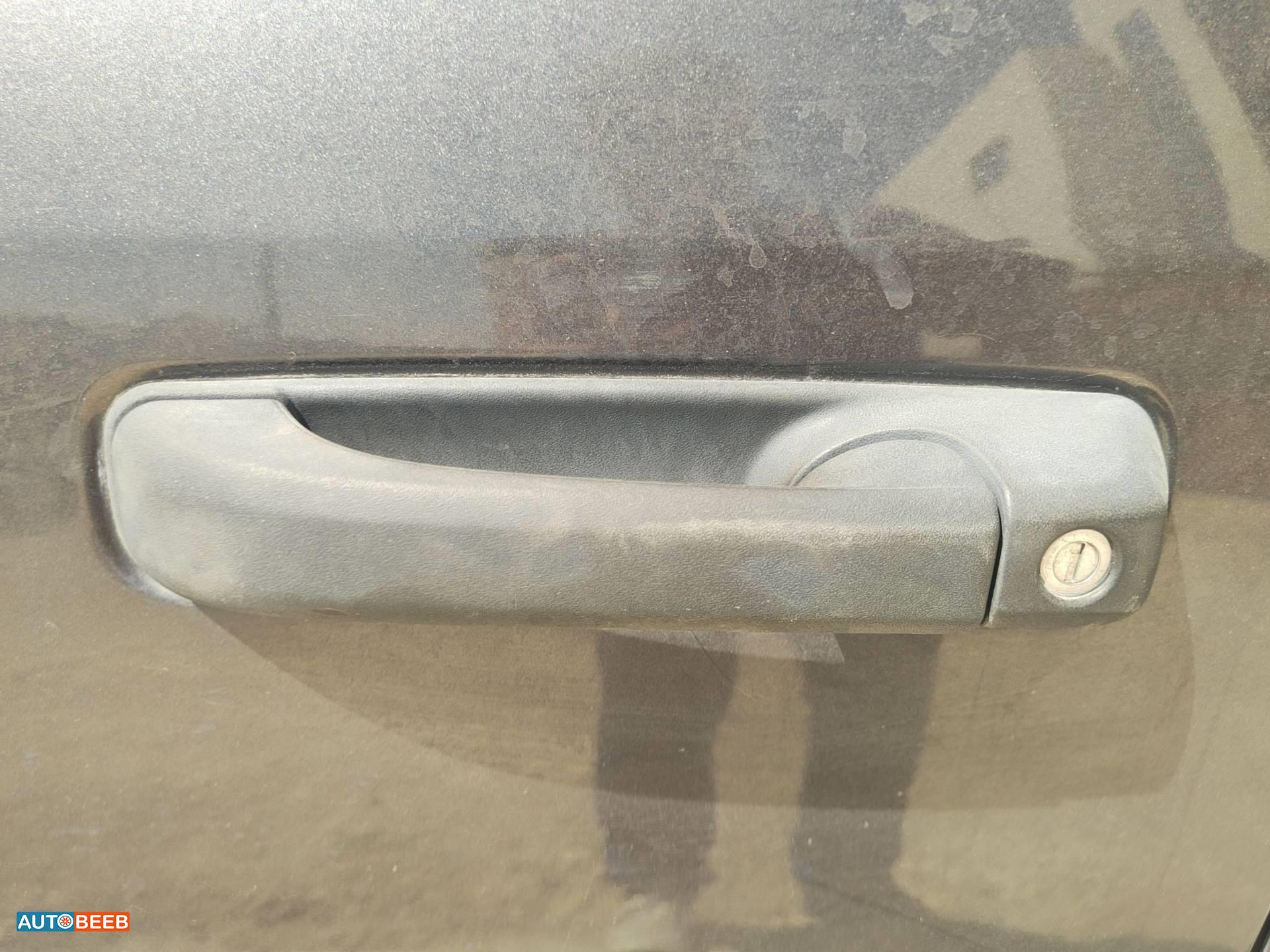 Body  Door Handle  Dodge RAM