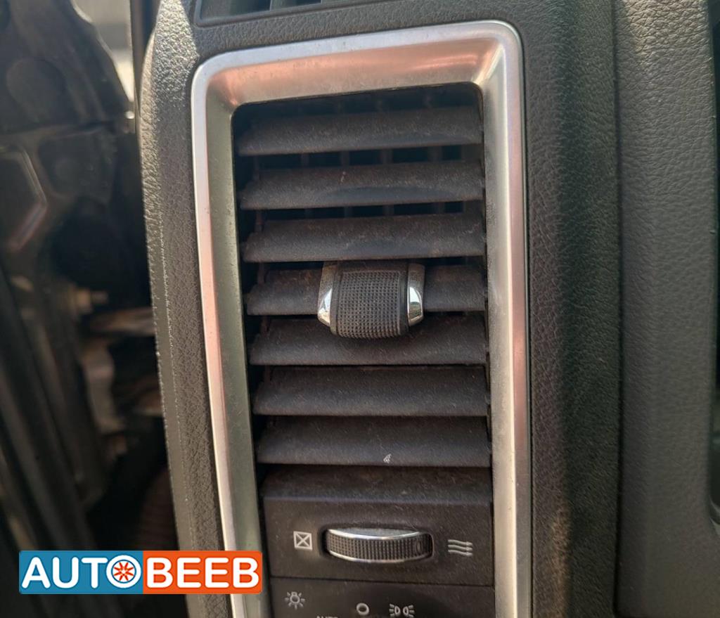 Cabin  Control buttons Dodge RAM