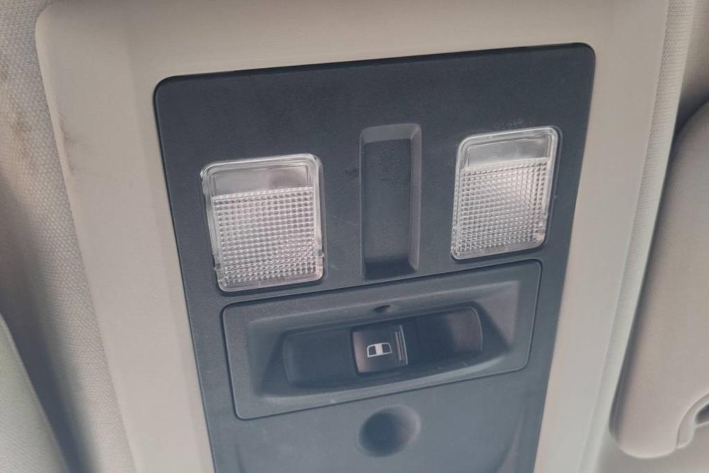 Lights Cabin Light  Dodge RAM