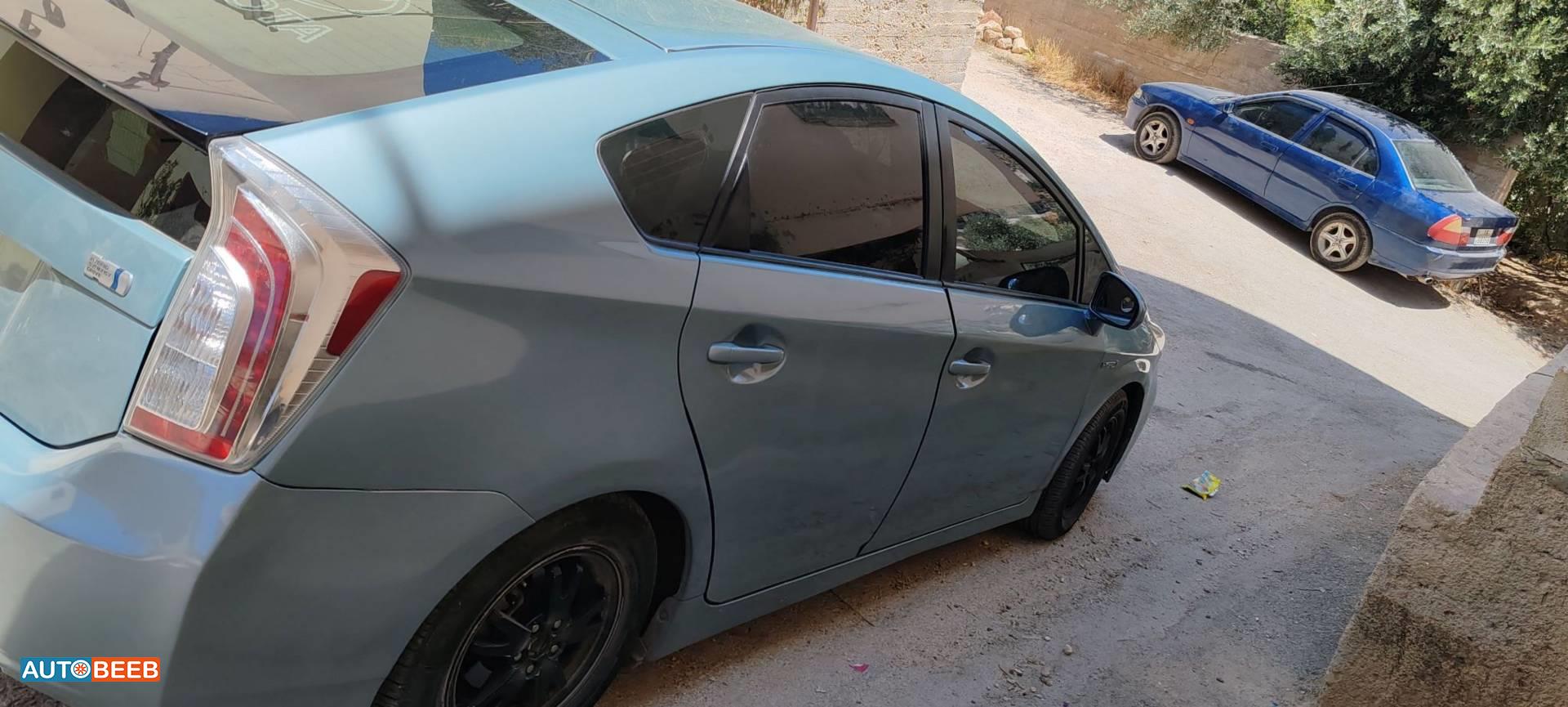 Toyota Prius 2013