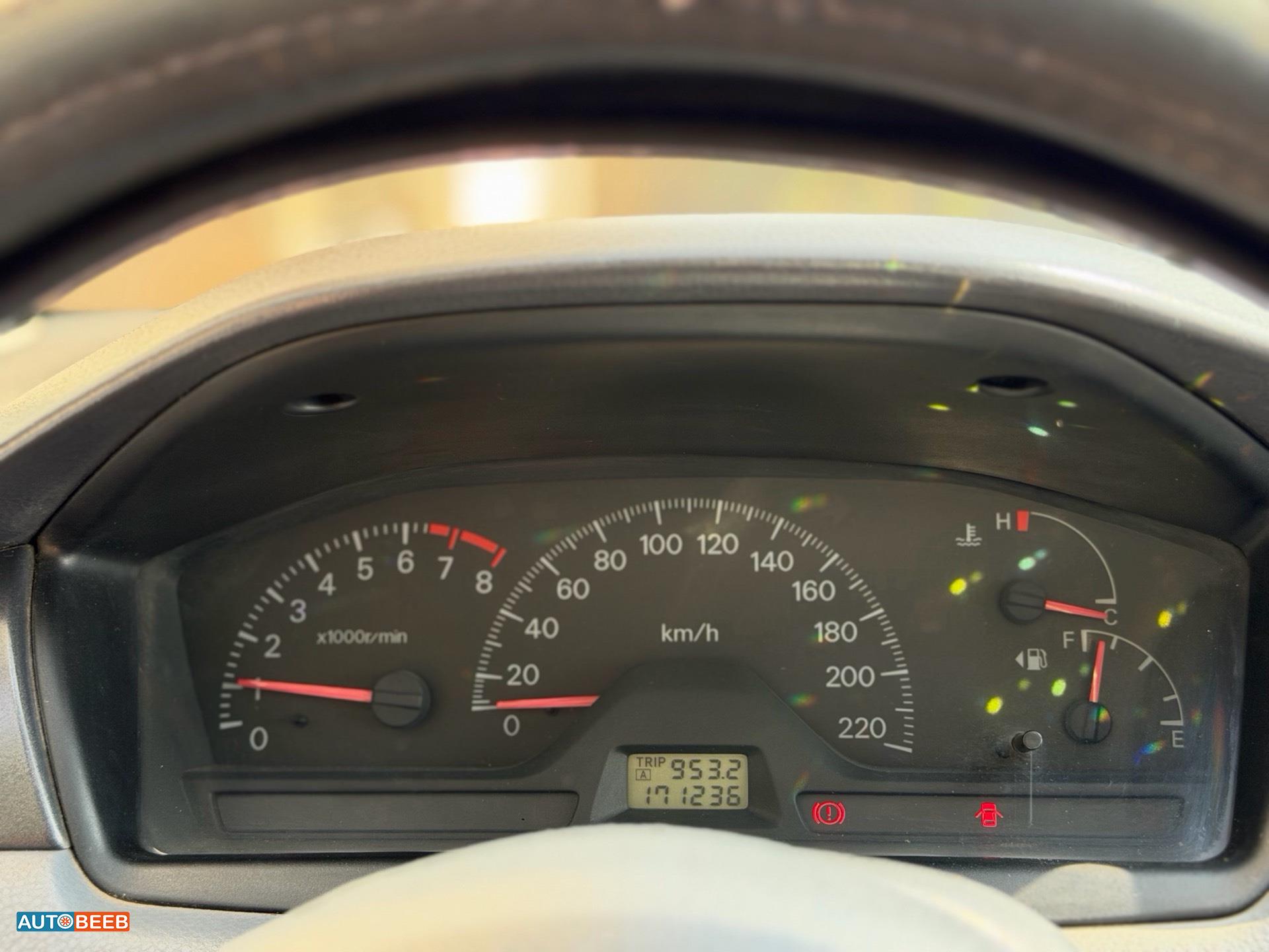 Mitsubishi Lancer 2002