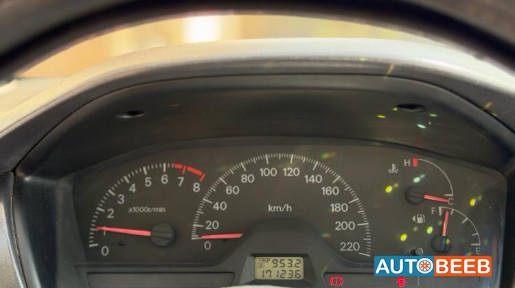 Mitsubishi Lancer 2002