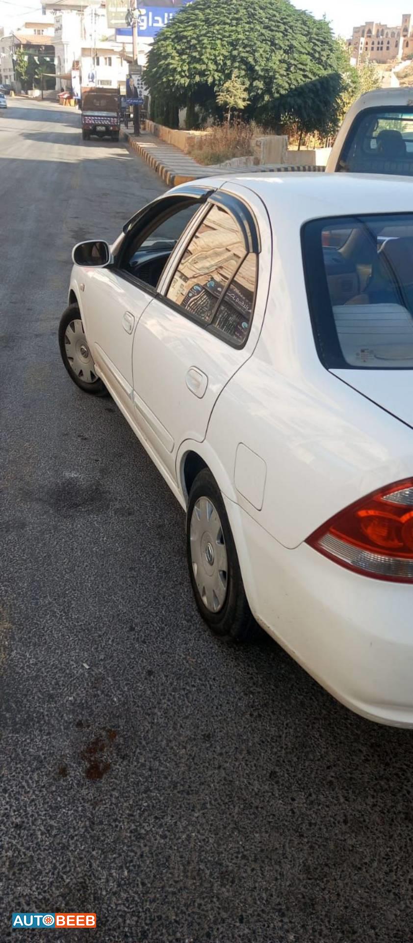 Nissan Sunny 2011