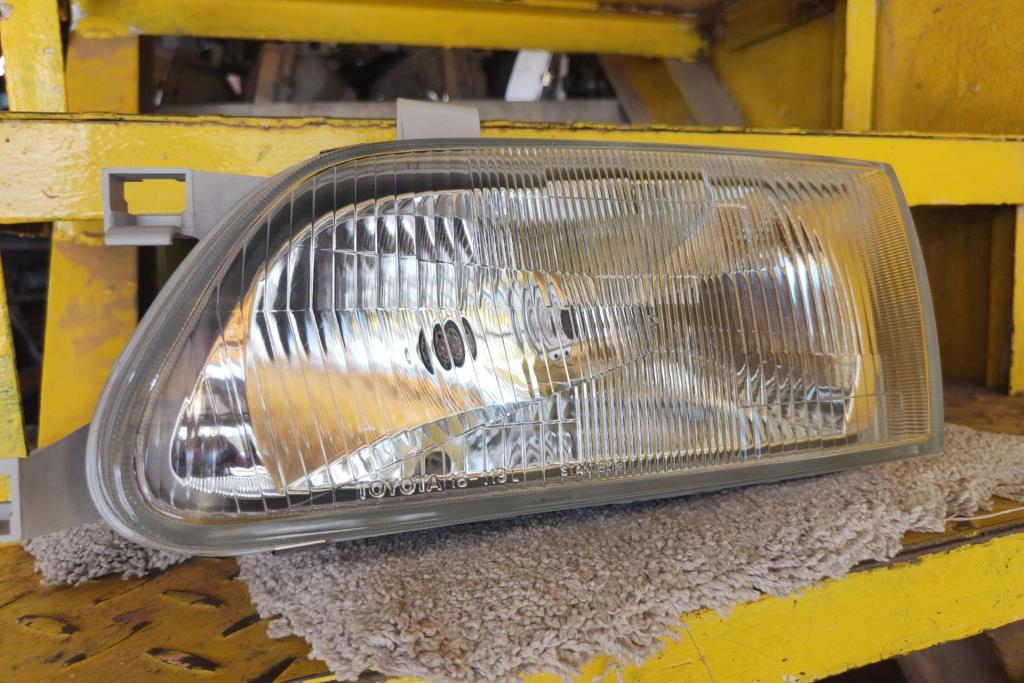 Lights Front light Toyota Tercel