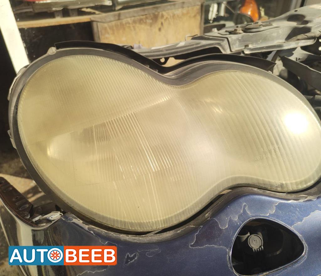Lights Front light Mercedes Benz C200