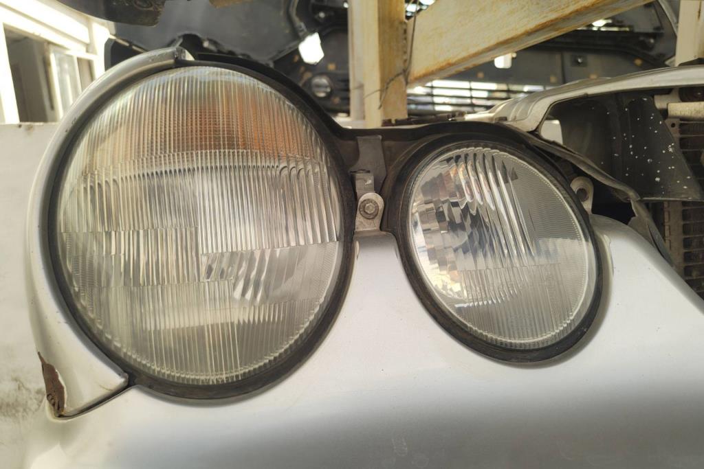 Lights Front light Mercedes Benz E200