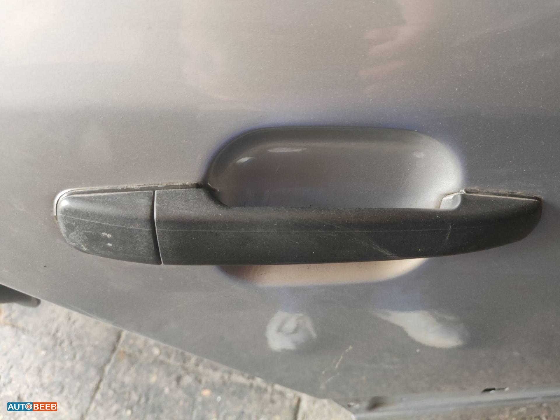 Body  Door Handle  Mercedes Benz C200
