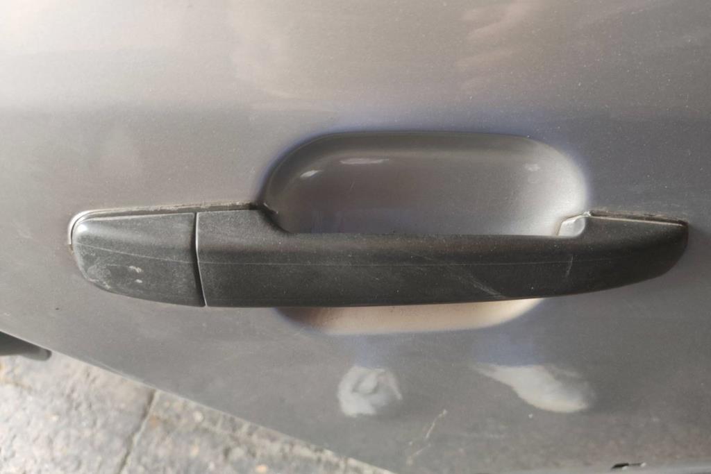 Body  Door Handle  Mercedes Benz C200