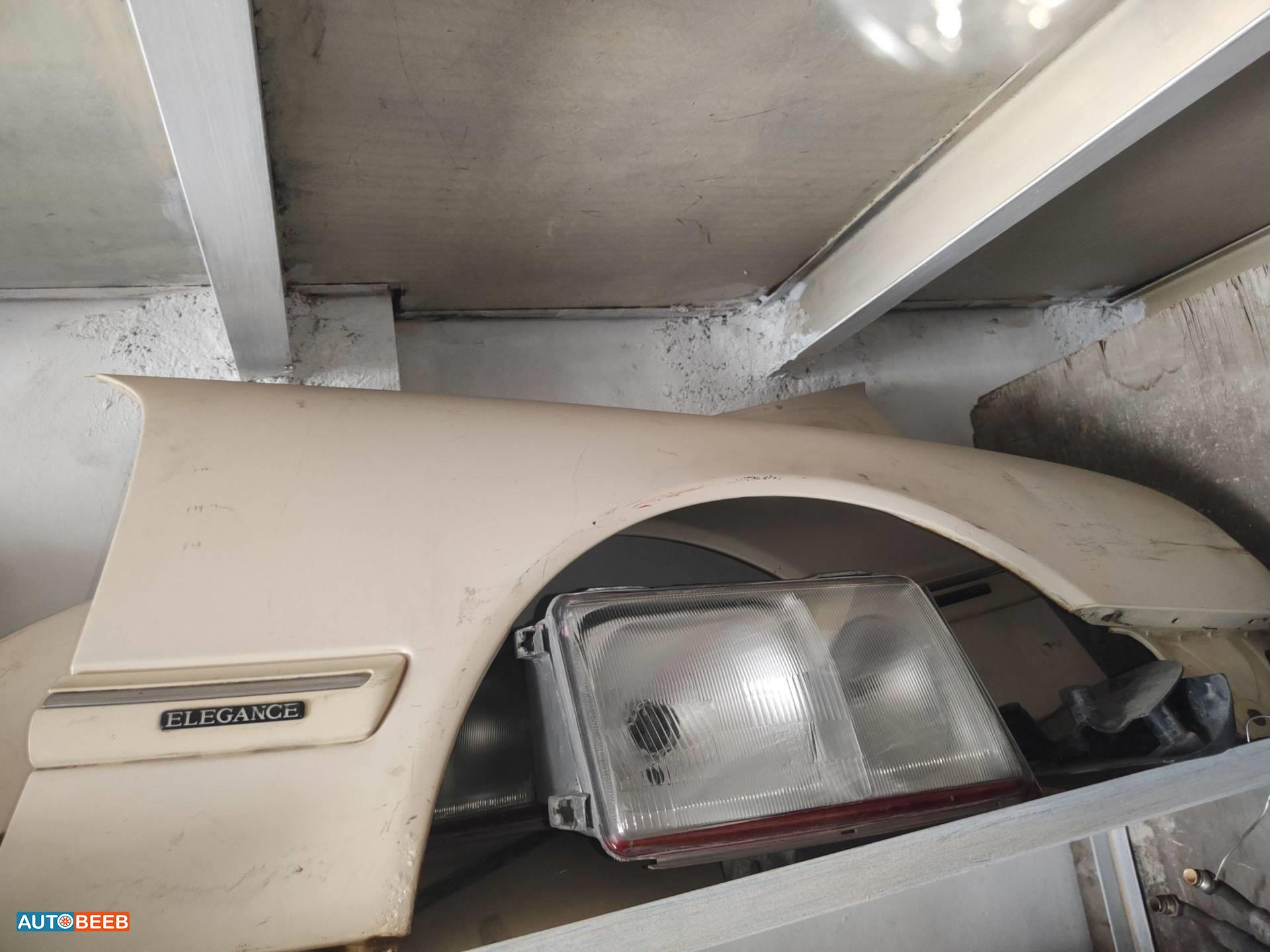 Body  Fenders  Mercedes Benz E200