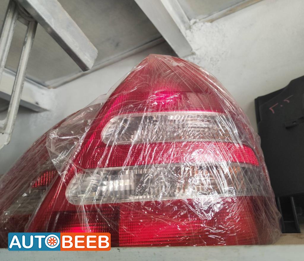 Lights Rear light Mercedes Benz E200